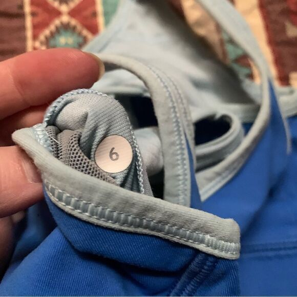Lululemon Athletica Blue Sports Bra size 6 - Picture 2 of 5